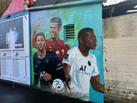 Foto de FIFA (Ronaldo, Messi y Mbappé)