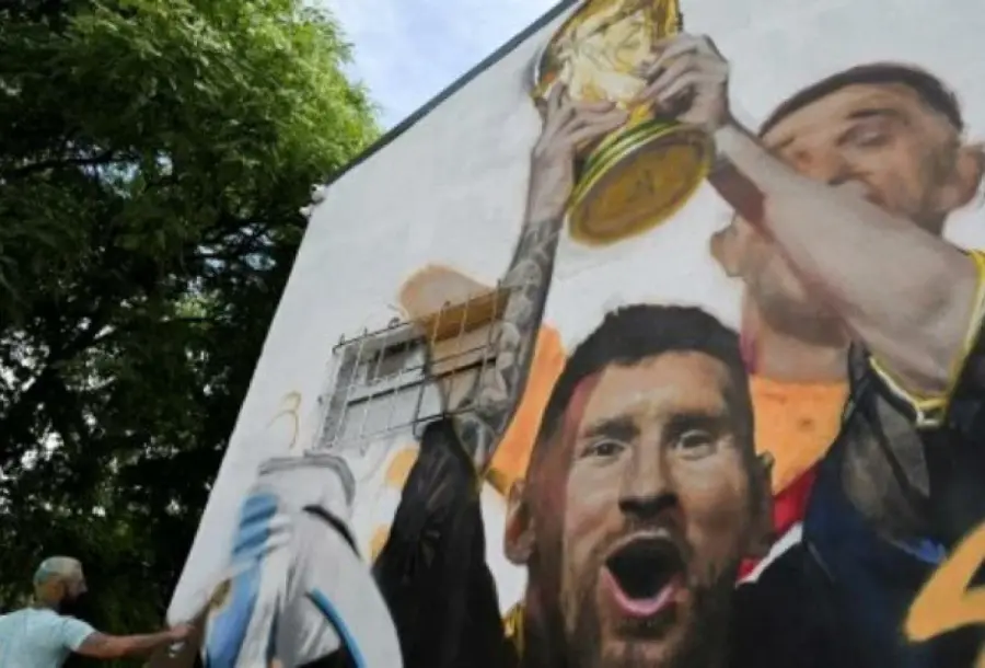 Foto de Messi levanta la Copa (Palermo)